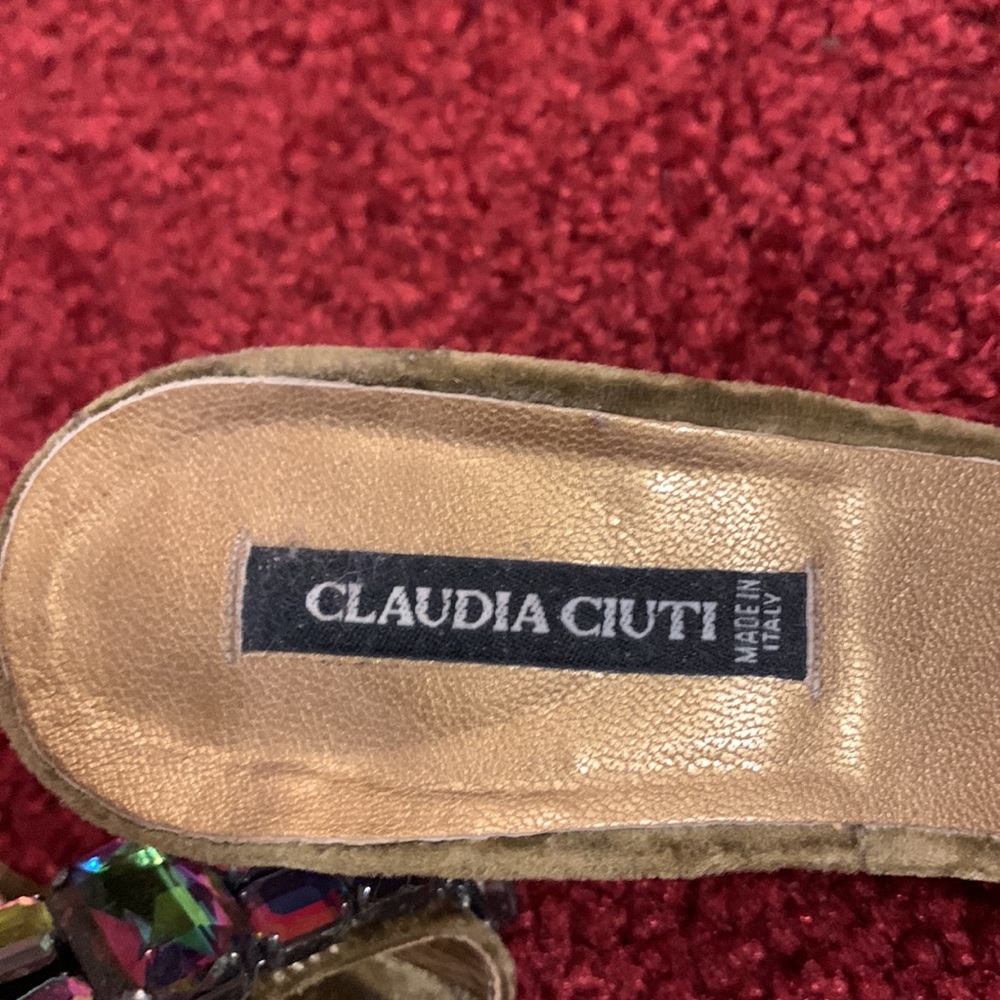 CLAUDIA CIUTI - Picture 2 of 4